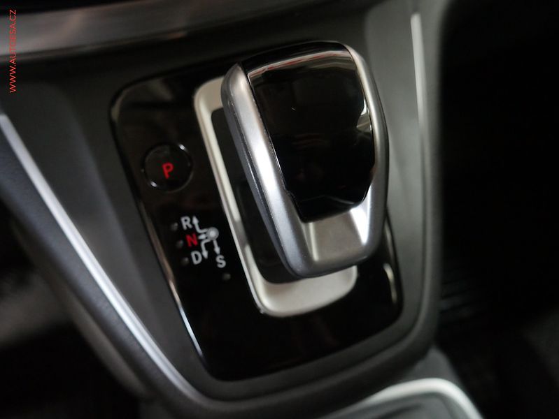 Honda CR-V (2017) 1.6 DTEC 4x4, 1.maj,ČR - fotka 21 z 25