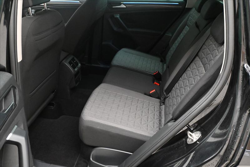 Volkswagen Tiguan 2,0 TDI 110kW DSG Life Záruka - fotka 14 z 31