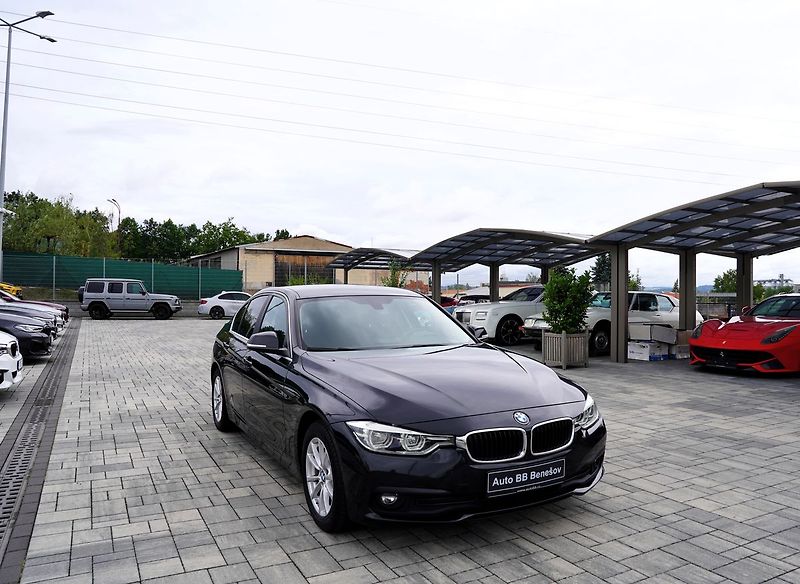 BMW Řada 3 320d automat,EfficientDynamic - fotka 8 z 42