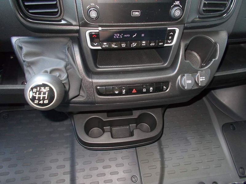 Opel Movano (2026) Van 3500 L3H2 2.2 CDTi 140k 6- - fotka 15 z 28