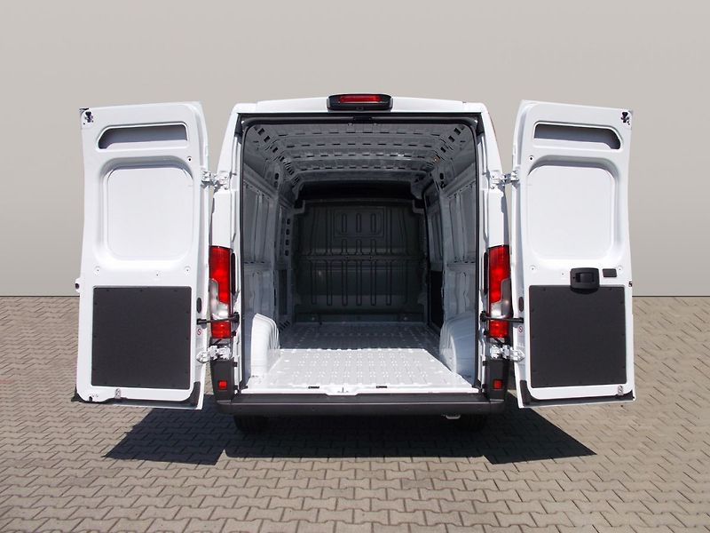 Opel Movano (2026) Van 3500 L3H2 2.2 CDTi 140k 6- - fotka 10 z 12