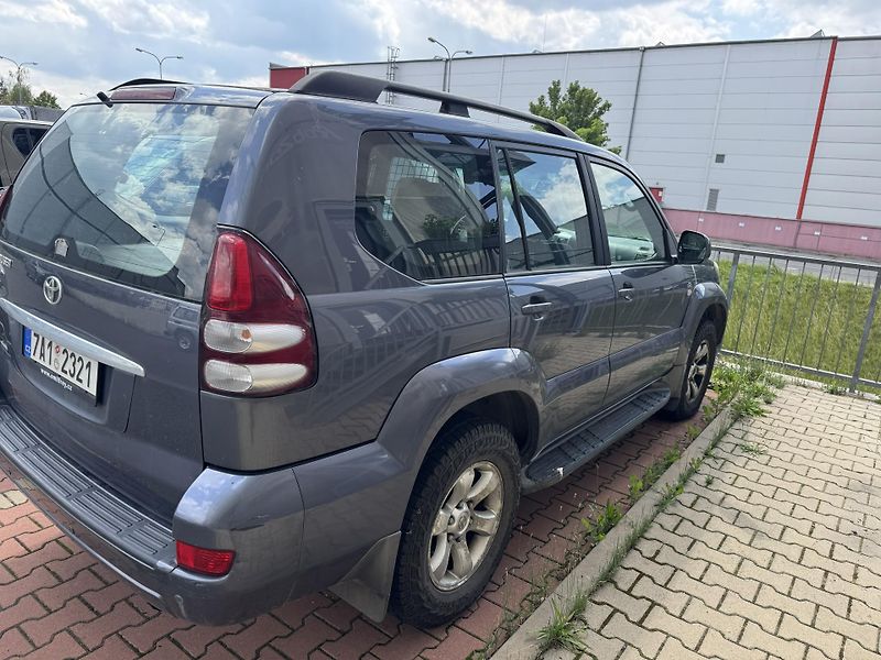 Toyota Land Cruiser (2007) - fotka 5 z 25