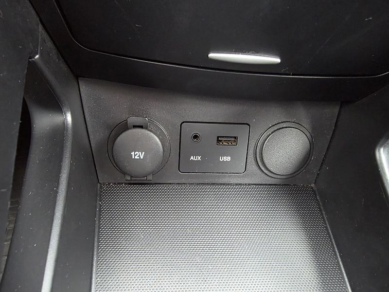 Kia Ceed (2011) 1.4-NÍZKÉ KM-1.MAJ.!!!-KLIMA - fotka 18 z 18