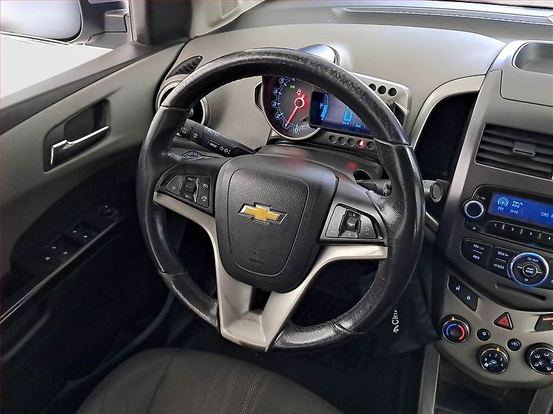 Chevrolet Aveo (2013) 1.6 i 16V, nová STK, Klima - fotka 13 z 13