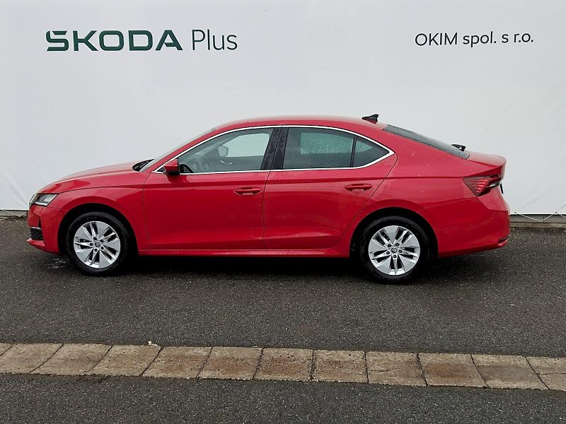 Škoda Octavia (2024) Top Selection 1,5 Tsi 110 Kw D - fotka 3 z 36