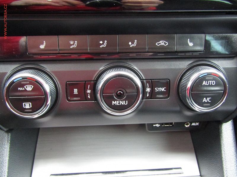 Škoda Octavia (2015) 1.6 TDi 4x4, Edition, bixen - fotka 14 z 23