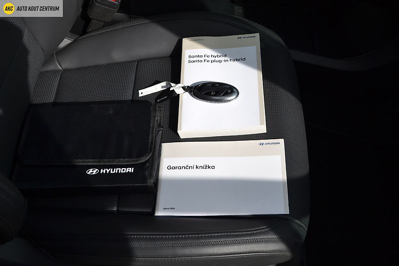 Hyundai Santa Fe 1.6T-GDI HEV 4WD CALLIGRAPHY 7 - fotka 89 z 95
