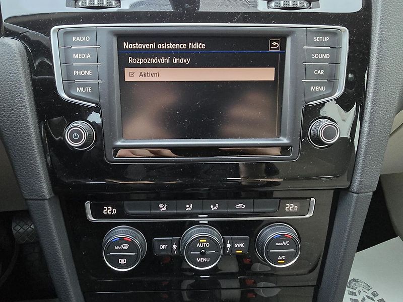 Volkswagen Golf 110kW DSG HIGHLINE -DPH - fotka 20 z 38