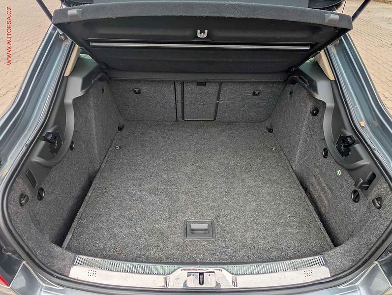 Škoda Superb (2009) 2.0 TDi, Elegance, DSG - fotka 7 z 21