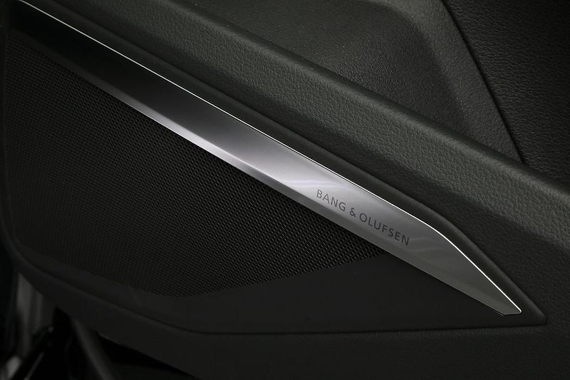 Audi e-tron 55 300kW Sline BlackEd Pano TZ - fotka 23 z 44