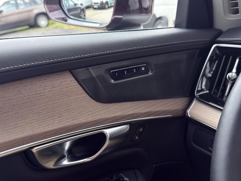 Volvo XC90 B5 AWD PLUS BRIGHT // +kola  - fotka 25 z 51