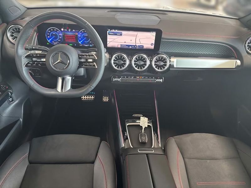 Mercedes-Benz EQB 350 4M AMG Pano LED Distronic - fotka 10 z 18