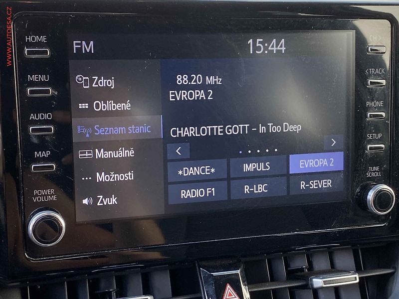 Toyota Corolla (2019) 1.2, 1.maj,ČR, Selection - fotka 18 z 20