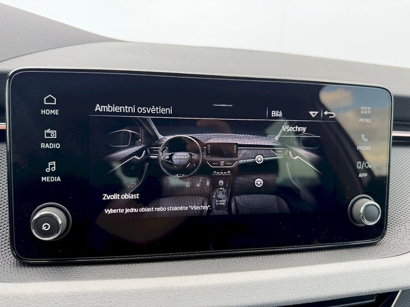 Škoda Scala (2025) 1.0TSI 85kW DSG Top Selection - fotka 23 z 35