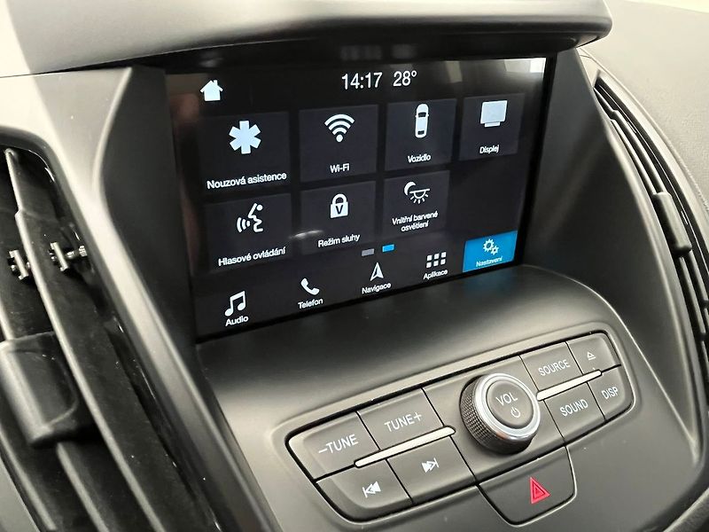 Ford Kuga 2.0 TDCi Titanium Cebia - fotka 21 z 50