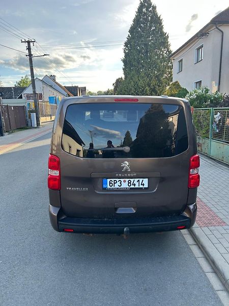 Peugeot Traveller (2017) - fotka 4 z 15