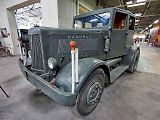 Jeden z tahačů Hanomag SS 100, který byl použit pro transport raket V2, vystavený Musée_des_Blindés ve Francii.