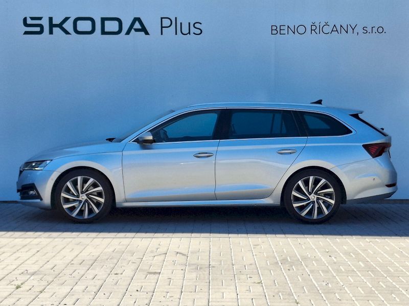 Škoda Octavia (2023) Combi Style Plus DSG 4x4 2,0TS - fotka 3 z 35