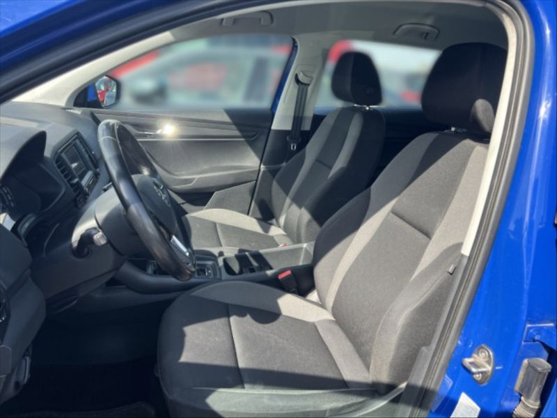 Škoda Karoq 2,0 TDI 110 Active 4x4 - fotka 6 z 10