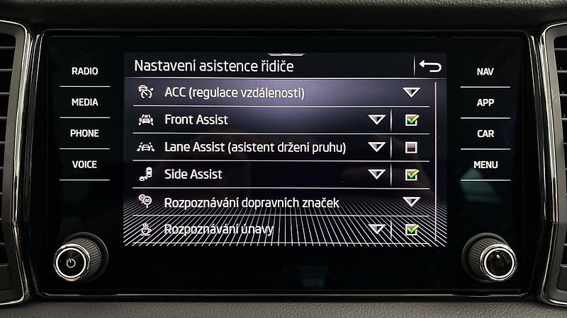 Škoda Kodiaq 2.0 TDI DSG 4x4 L&K - fotka 29 z 32