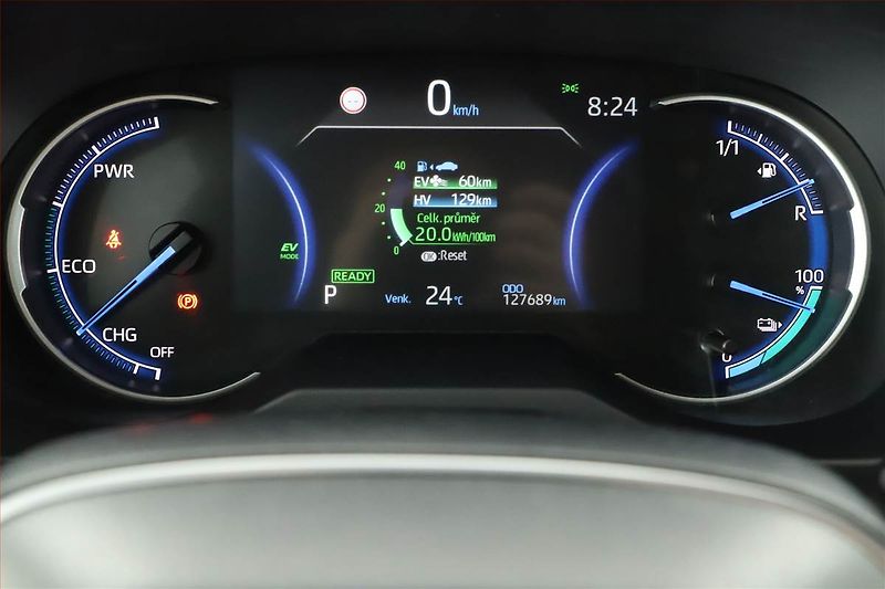 Toyota RAV4 (2022) 2.5 Plug-in - fotka 8 z 21