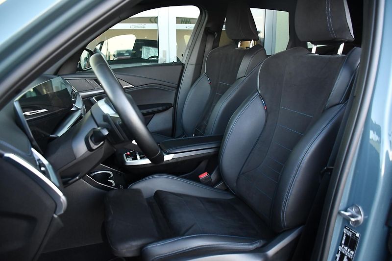 BMW X1 xDrive23d M-SPORT TAŽNÉ 1M ČR - fotka 14 z 42
