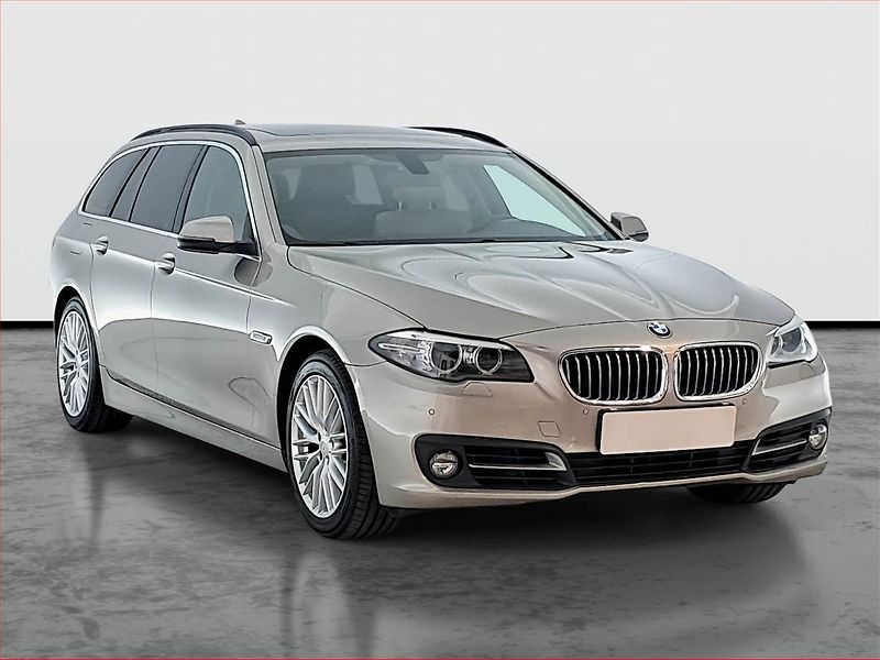 BMW Řada 5 (2015) 535i, Kůže, Navi, Bi-Xenony - fotka 1 z 22