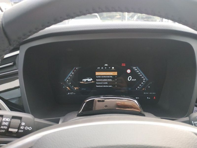KGM Korando 1.5T, SMART,2WD, MT, SKLADEM - fotka 20 z 28