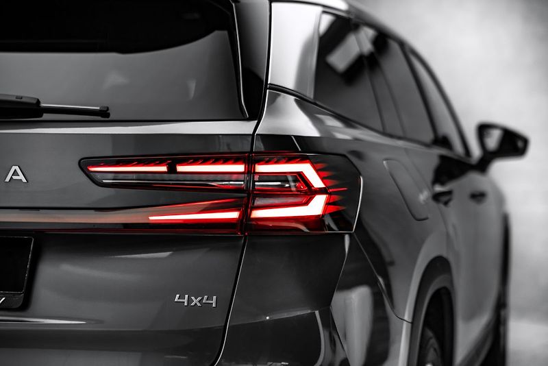 Škoda Kodiaq 2,0TDI DSG 4x4 Excl Sel Masáže - fotka 10 z 23