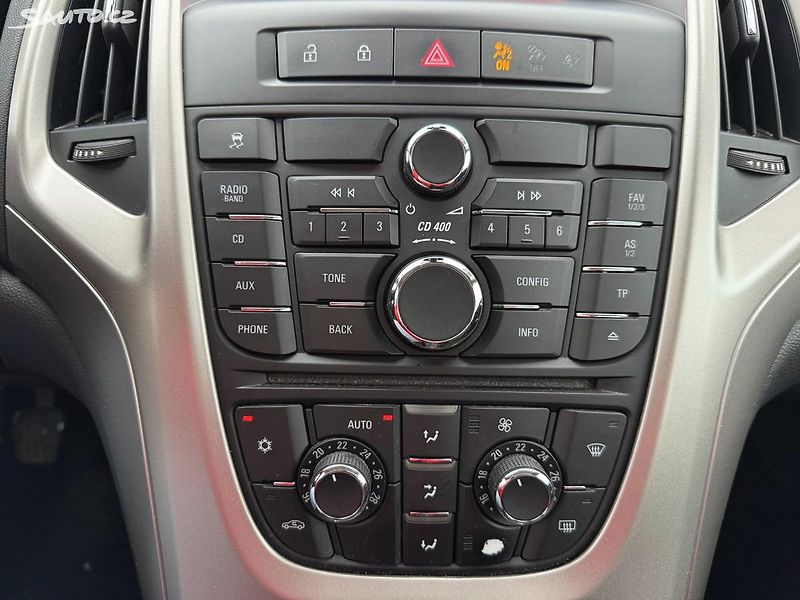 Opel Astra 1.7 CDTi 81kW - fotka 16 z 38