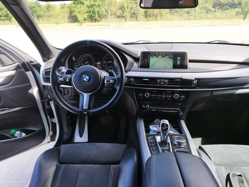 BMW X5 (2015) 4.0D,M-PACKETvolat 608 081 843 - fotka 17 z 20