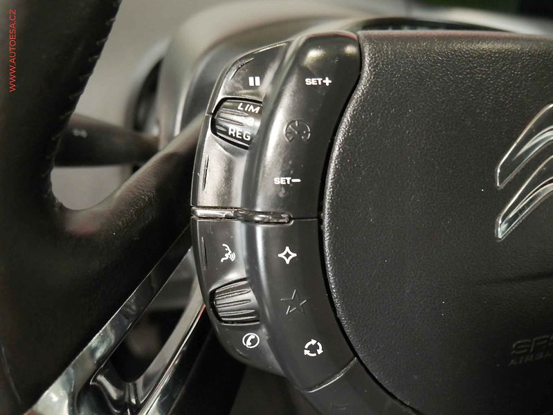 Citroën C4 Picasso (2012) 1.6HDI, autoAC, temp - fotka 12 z 17