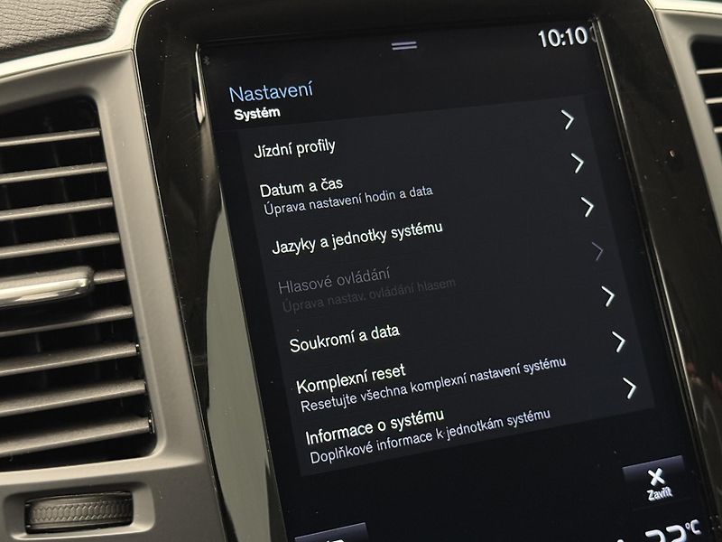 Volvo XC90 D5 AWD MOMENTUM PRO REZERVACE - fotka 43 z 50