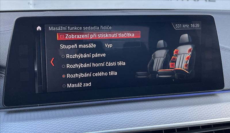 BMW Řada 5 3,0 D,530 xDrive,195kW,M-PACKE - fotka 19 z 34