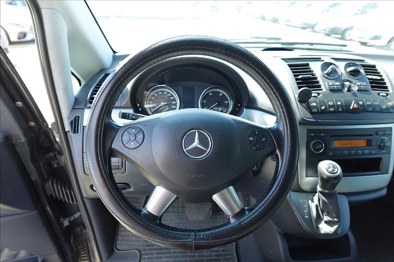 Mercedes-Benz Viano 3,0 V6  MB LONG 8MÍST KLIMA - fotka 18 z 30