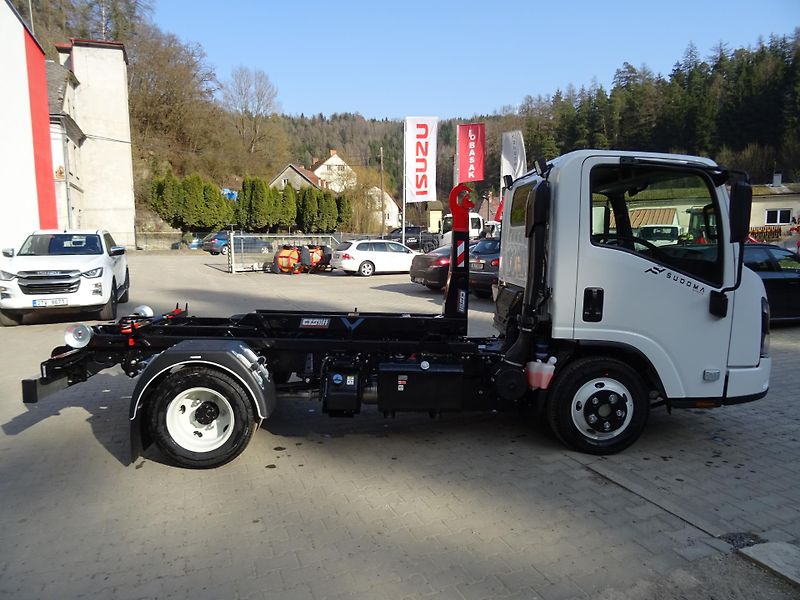 Isuzu M27 (2026) 3.0L, hákový nosič kontejnerů  - fotka 15 z 34