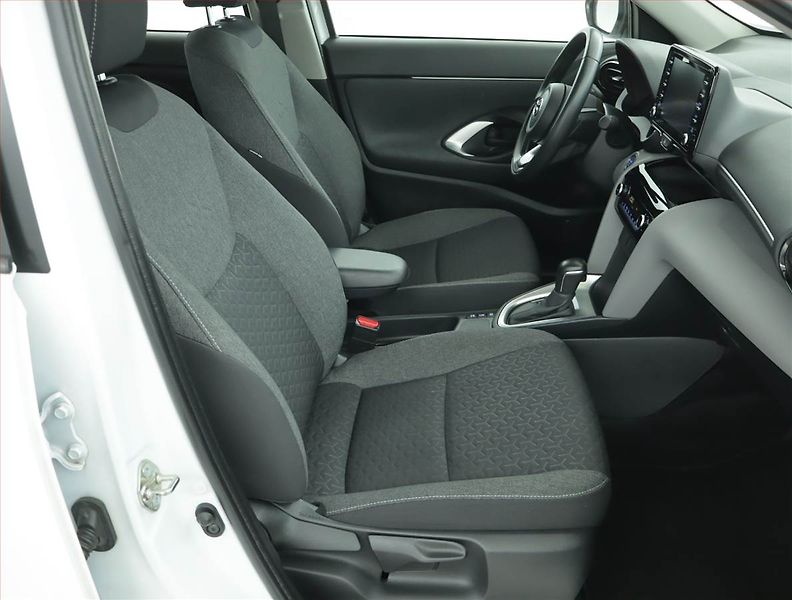 Toyota Yaris Cross (2022) 1.5 VVT-iE - fotka 9 z 16