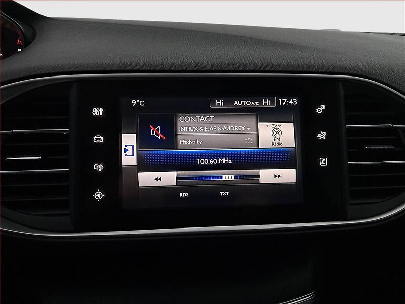Peugeot 308 (2015) 1.6 BlueHDi, Tempomat - fotka 12 z 18