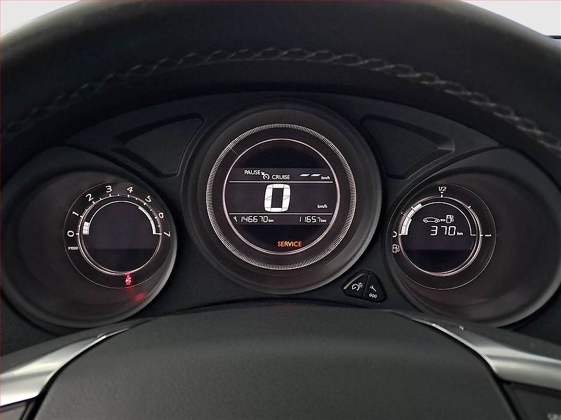 Citroën C4 (2017) 1.6 BlueHDi, Serv.kniha - fotka 11 z 18