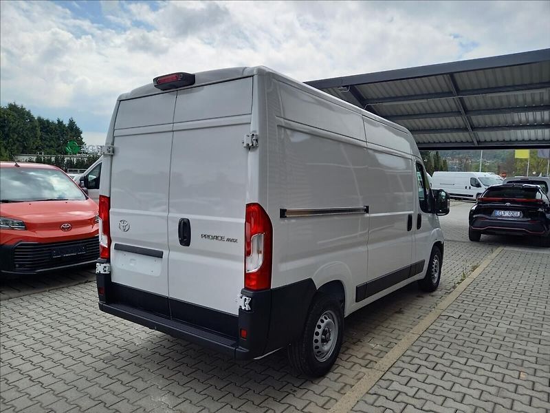 Toyota Proace Max 2,2 L2H2 140k AT8 KOMFORT +odp - fotka 4 z 9