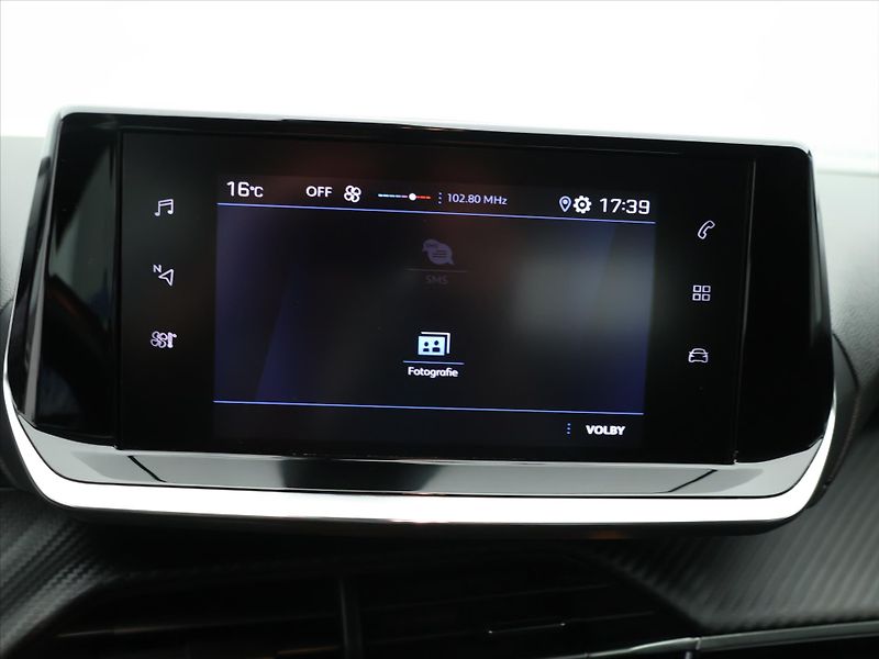 Peugeot 2008 1,2 PT 100k CZ Active 1Maj DPH - fotka 16 z 24