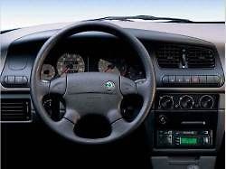 Jak se za sto let vyvíjel volant u škodovek?