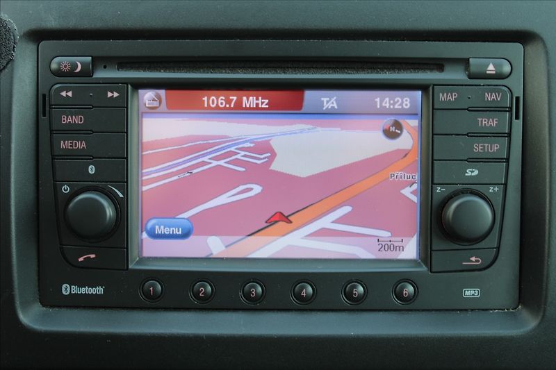 Suzuki SX4 1,6 VVT  4x4,KEYLESS,TAŽNÉ - fotka 11 z 33