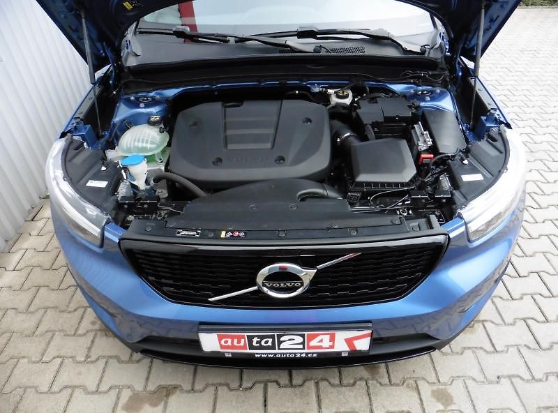 Volvo XC40 1,5 T3 R-Design 120kW A/T, nov - fotka 19 z 19