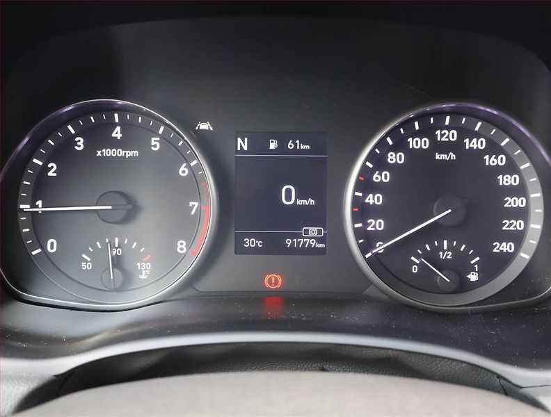 Hyundai i30 (2022) Family 1.5 T-GDI MHEV - fotka 10 z 14