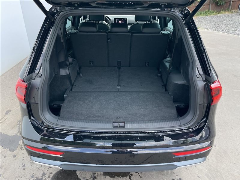 Seat Tarraco 2,0 TSI 4WD DSG FR NAVI+7míst - fotka 26 z 26