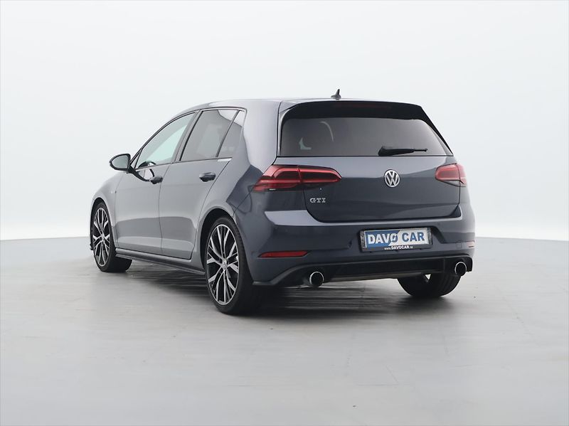 Volkswagen Golf 2,0 TSI GTI 169kW DSG Matrix - fotka 5 z 28