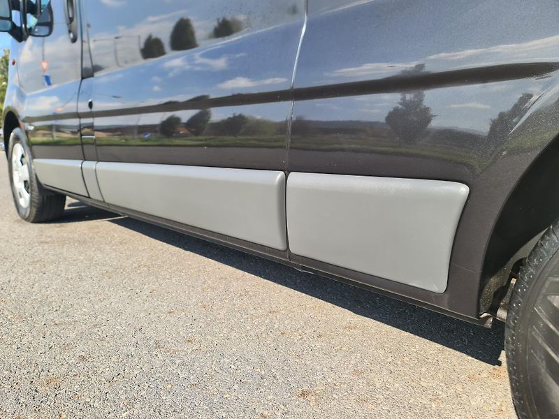 Opel Vivaro (2012) LONG 2.0 CDTi HRADEC KRÁLOVÉ - fotka 73 z 89