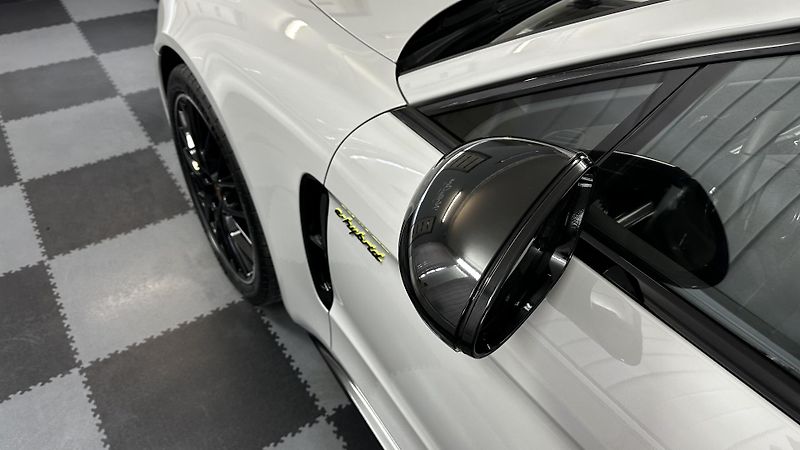 Porsche Panamera TURBO S E-HYBRID 700 koní - fotka 11 z 51