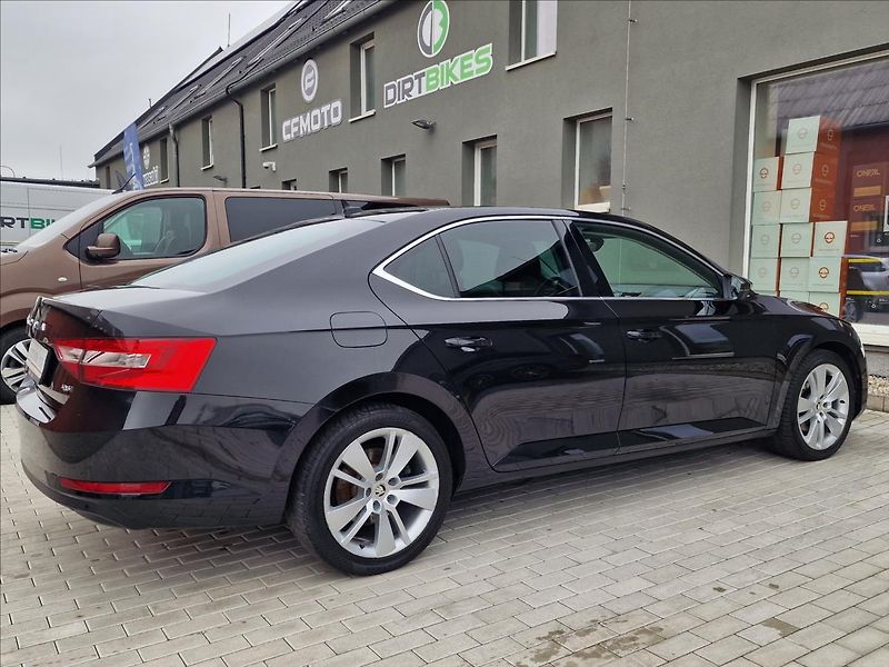 Škoda Superb 2.0TDI 147kW 4x4 DSG Style,ČR - fotka 11 z 50